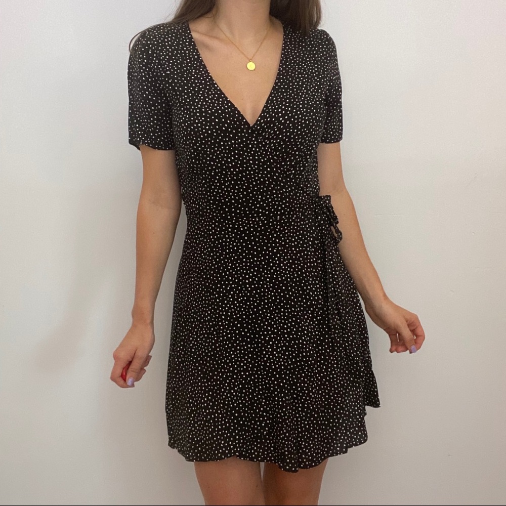 Black and White Wrap Mini Dress - Picture 6 of 6